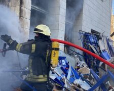 Снова удар по Киеву! Пожар в зданиях. Первые подробности
