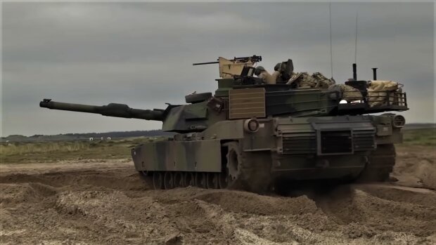 Российский танк. YouTube
