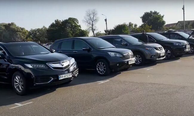 Залишаєтеся без грошей і без машини: українців попередили про небезпеку придбання авто за генеральною довіреністю