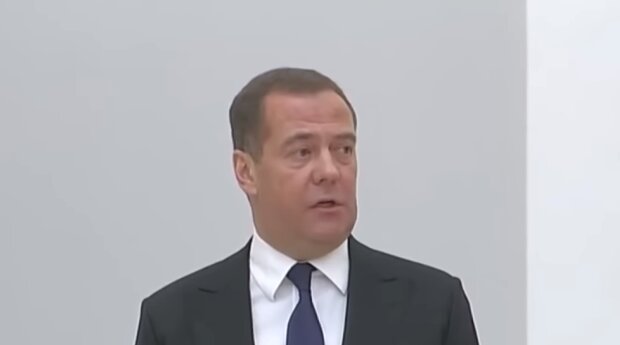 Медведев снова угрожает Украине: "Это была детская разминка"