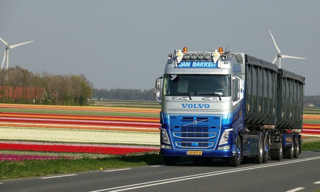 Грузовик Volvo