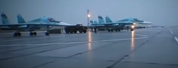Военные самолеты: скрин с видео