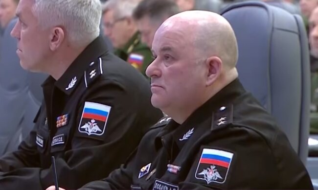 Чтоб солдаты расслаблялись: армию РФ начали снабжать надувными офицерами. Фото
