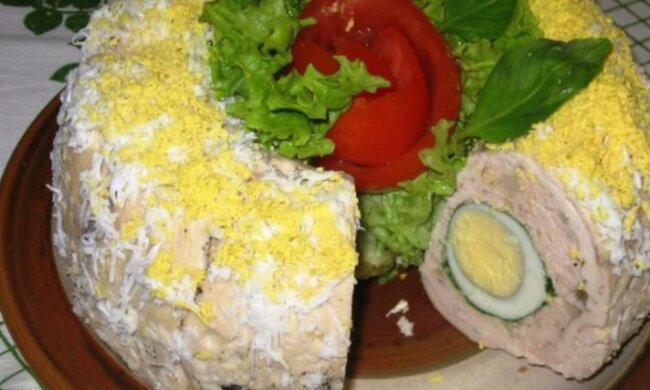 Її називають "Грудка під покривалом": рецепт ніжного курячого м'яса по-дивному