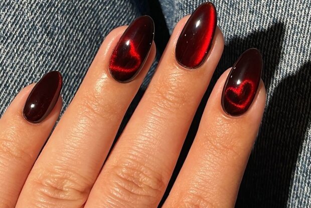 Маникюр, фото из свободных источников