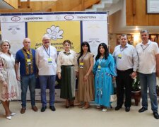 Від маленьких сердець до великих чиновників: як Київ молився за перемогу у Національній бібліотеці
