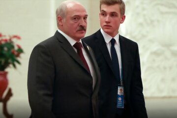 Олександр Лукашенко із сином, фото: youtube.com