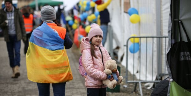 "Все не так просто": Зеленський звернувся до українців та розповів, чи можна повертатися додому