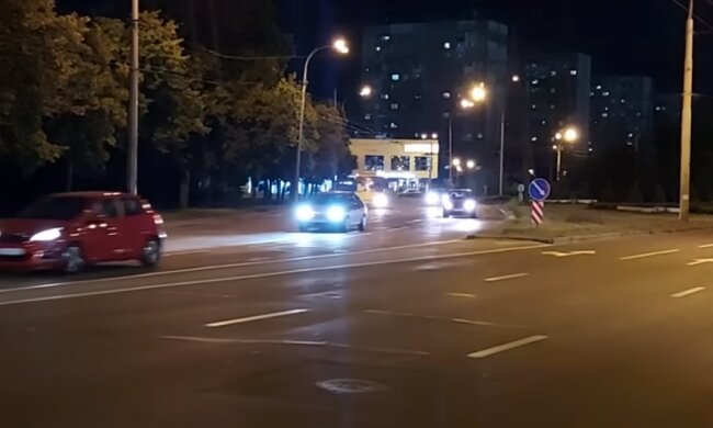 Фари: скрін з відео