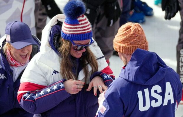 Брізі Джонсон та Коннор Воткінс