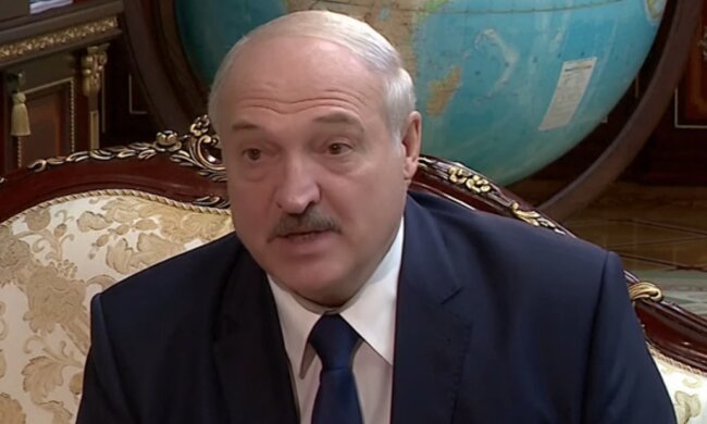 Восстание против Лукашенко: в подъездах уже расклеивают объявления. Фото