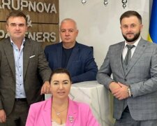 СМИ: Эксглава "АЙБОКС БАНКА" Мельник заявил, что адвокаты «Крупнова и партнеры» после получения гонорара "испарились" в критический момент