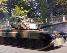 Отомстим за каждого украинца: Польша направила в Украину танки