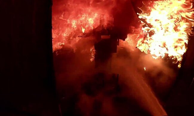 Москва полыхает: жуткий пожар охватил центральную часть города. «Бумеранг» наконец вернулся