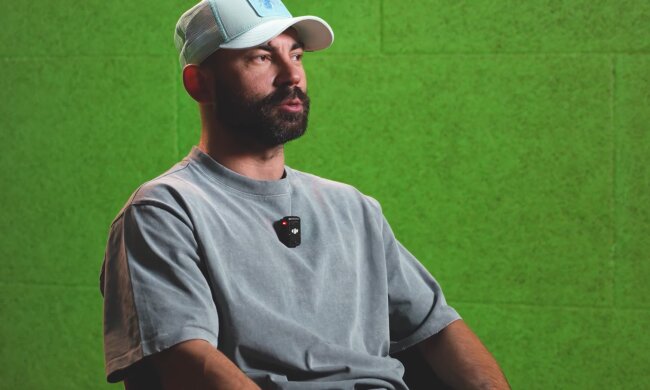 Андрій Бєдняков, кадр з інтерв'ю