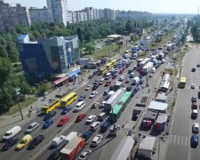 Пробки в Киеве. Скриншот с видео на Youtube
