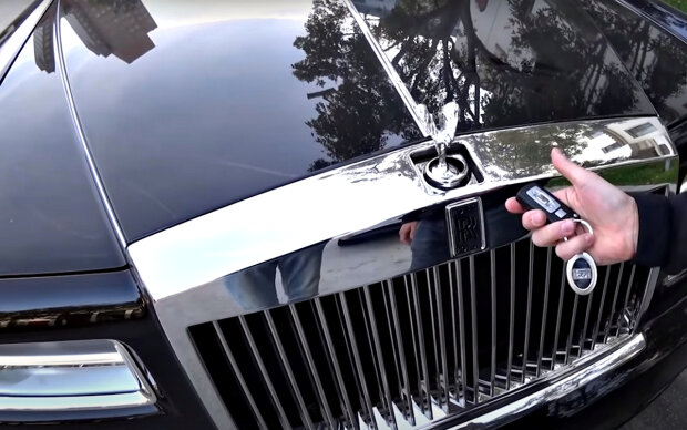"Rolls-Royce". Фото: скриншот YouTube-видео.