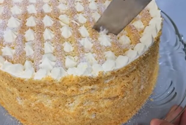 Заварний торт, кадр з відео