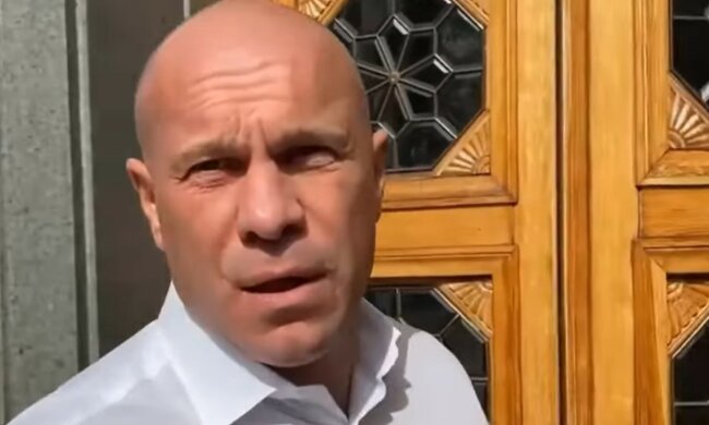 Портрети Героїв України розстріляли: Нацкорпус вимагає покарання для Киви і закриття тиру