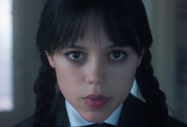 Дженна Ортега, кадр из сериала "Уэнсдей"