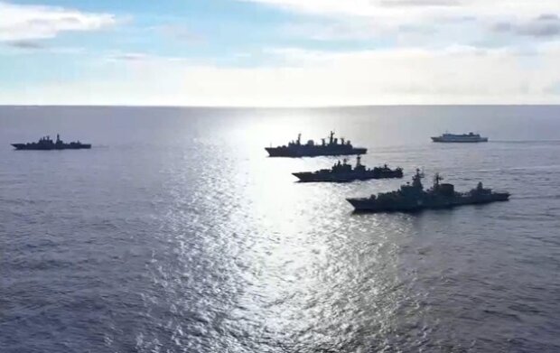 Что-то начнется: Россия срочно вывела в море две трети своих подлодок. Вооружены ракетами