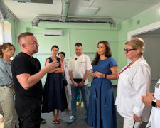 У Києві військовослужбовці можуть безоплатно зберегти репродуктивні клітини: Тетяна Мостепан відвідала міський центр
