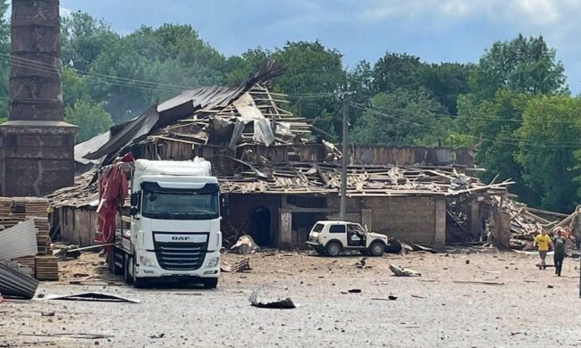 Ракетний удар по Львівській області: серед постраждалих є дитина