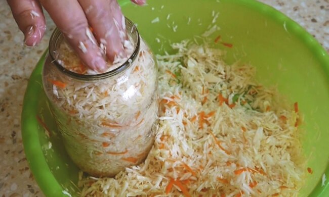 Закваска капусти, фото: youtube.com