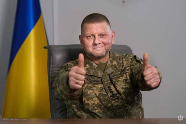 Увольнение Залужного: Зеленский назначил на его место Сирского и рассказал, каких изменений ждет в армии