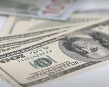 Долар впав: свіжий курс валют