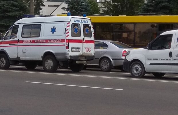 Украина скорбит: под Харьковом фура протаранила такси. Шансов на спасение не было