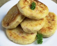 Лучше любых пирожков: рецепт сытных картопляников с сыром, от которых вы точно не откажетесь