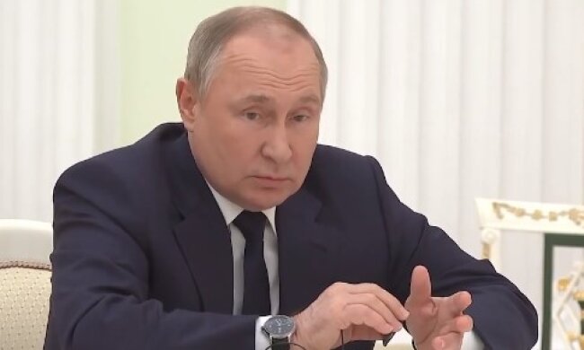 Путин заявил, что в Мариуполе нет боевых действий и ситуация там простая