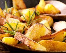 Так роблять тільки в ресторанах: як приготувати ідеальну смажену картоплю з ніжною скоринкою