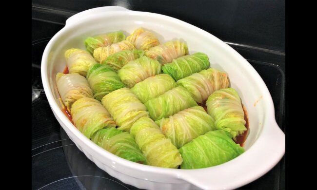 Они сводят с ума: рецепт нежнейших голубцов из пекинской капусты с фаршем и рисом