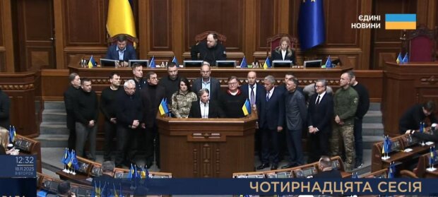 "Батьківщина" ініціює відставку уряду та створення коаліційного уряду єдності