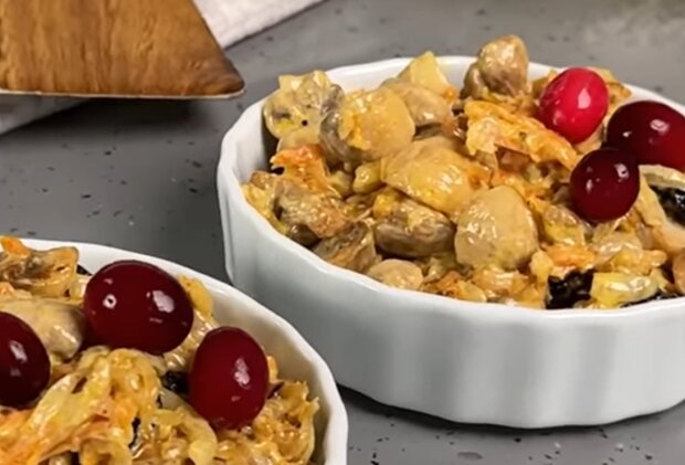 Салат "Лесник", кадр из видео