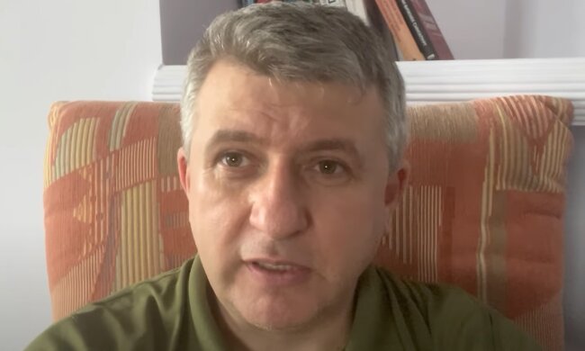Юрий Романенко назвал три сценария завершения войны в Украине