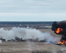 "В яблучко": ЗСУ збили російський бойовий вертоліт. Відео падіння