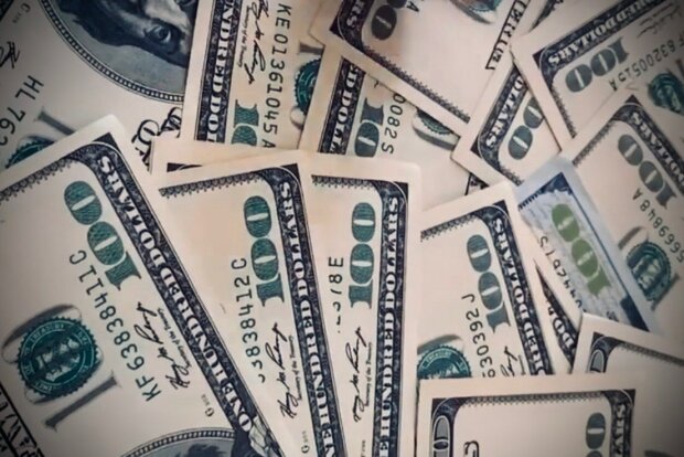 Доллары, фото: youtube.com