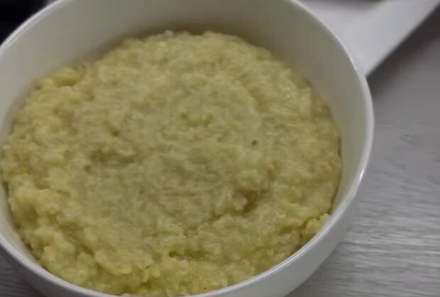 Пшенная каша с сыром и яйцом, кадр из видео