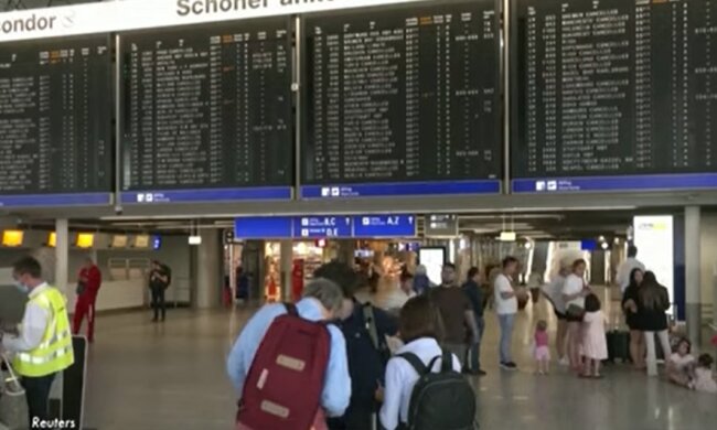 Россияне бегут от мобилизации. Фото: YouTube