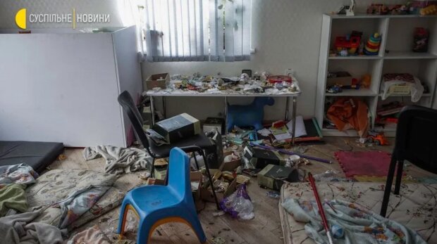 Грязь, вонь и бедлам: фото украинских домов, где побывали россияне