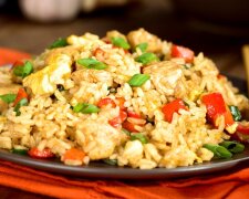 Рис с яйцом по-китайски, фото: youtube.com