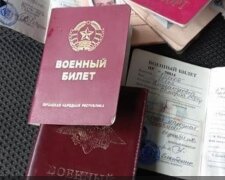 Жалюгідно дивитися: росіяни масово здаються в полон. Нове відео. Подивіться на "завойовників"