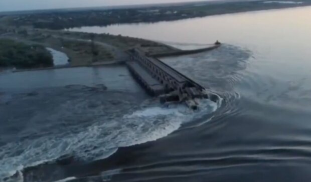 Разрушена Каховская ГЭС, фото: youtube.com