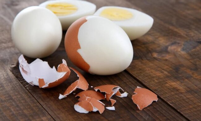 Яйца почистятся за две секунды: как их на самом деле нужно варить. Простая хитрость