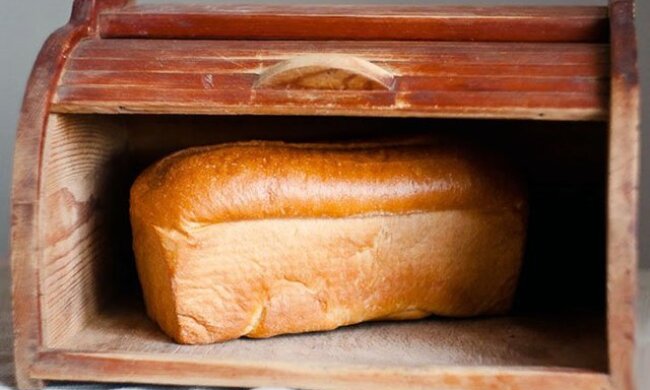 Надолго сохранит свежесть: что положить рядом с хлебом, чтобы он не черствел несколько дней