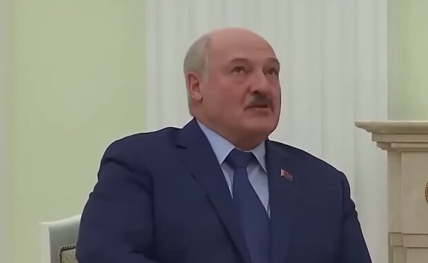 Російський журналіст: "Лукашенко насправді прикидається ідіотом"