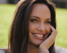 Вся в Бреда Пітта: Анджеліна Джолі показала перше фото дочки, що подорослішала